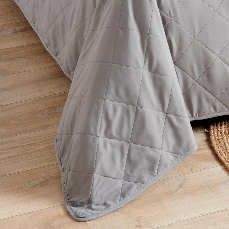 Traumschlaf Basic Tagesdecke Allzweckdecke