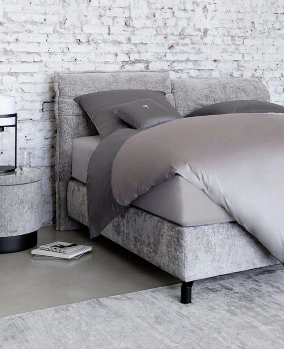 Bettwäsche in dunkel- und hellgrau