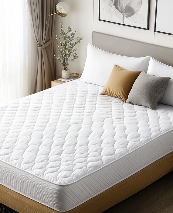 Matratze auf einem Bett