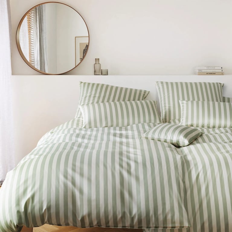 mintgrün gestreifte Bettwäsche